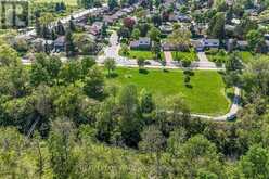 634 MOUNTAIN BROW BOULEVARD | Hamilton Ontario | Slide Image Three