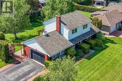 634 MOUNTAIN BROW BOULEVARD | Hamilton Ontario | Slide Image Four