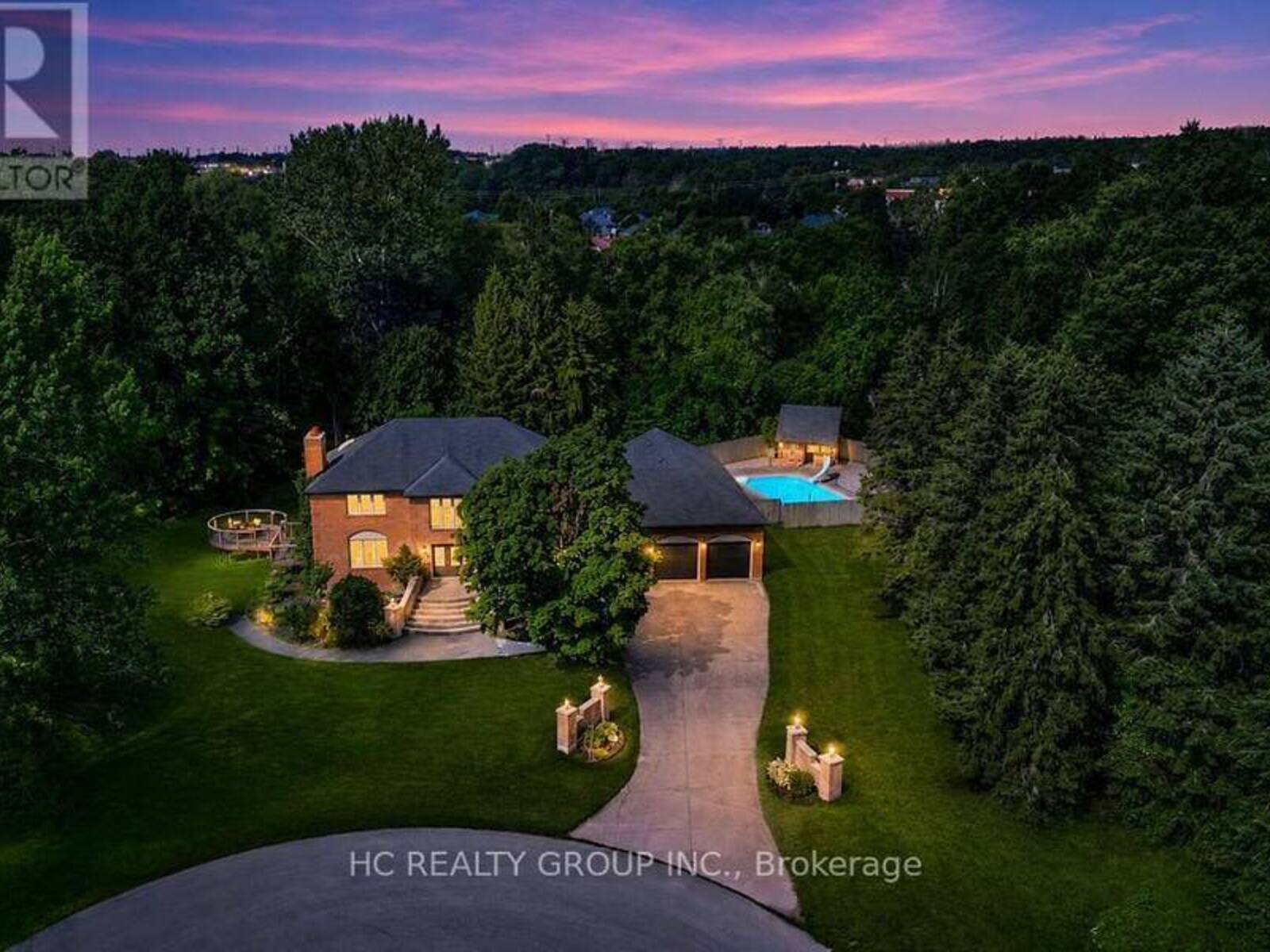 12 BUNTING COURT, Ajax, Ontario L1T 3S5