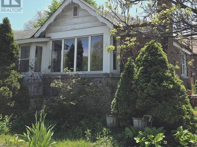 115 LANKIN BOULEVARD Toronto Ontario, M4J 4X2 - 4 Bedrooms Home For Sale