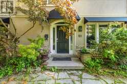 181 BAYVIEW HEIGHTS DRIVE | Toronto Ontario | Slide Image Two