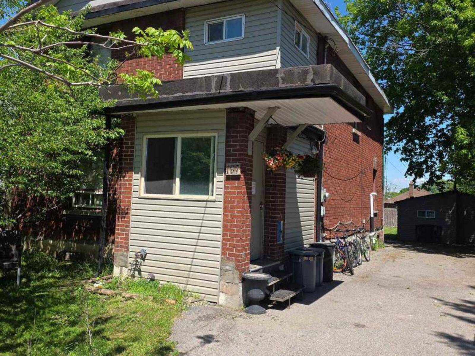 197 VERDUN ROAD, Oshawa, Ontario L1H 5T1