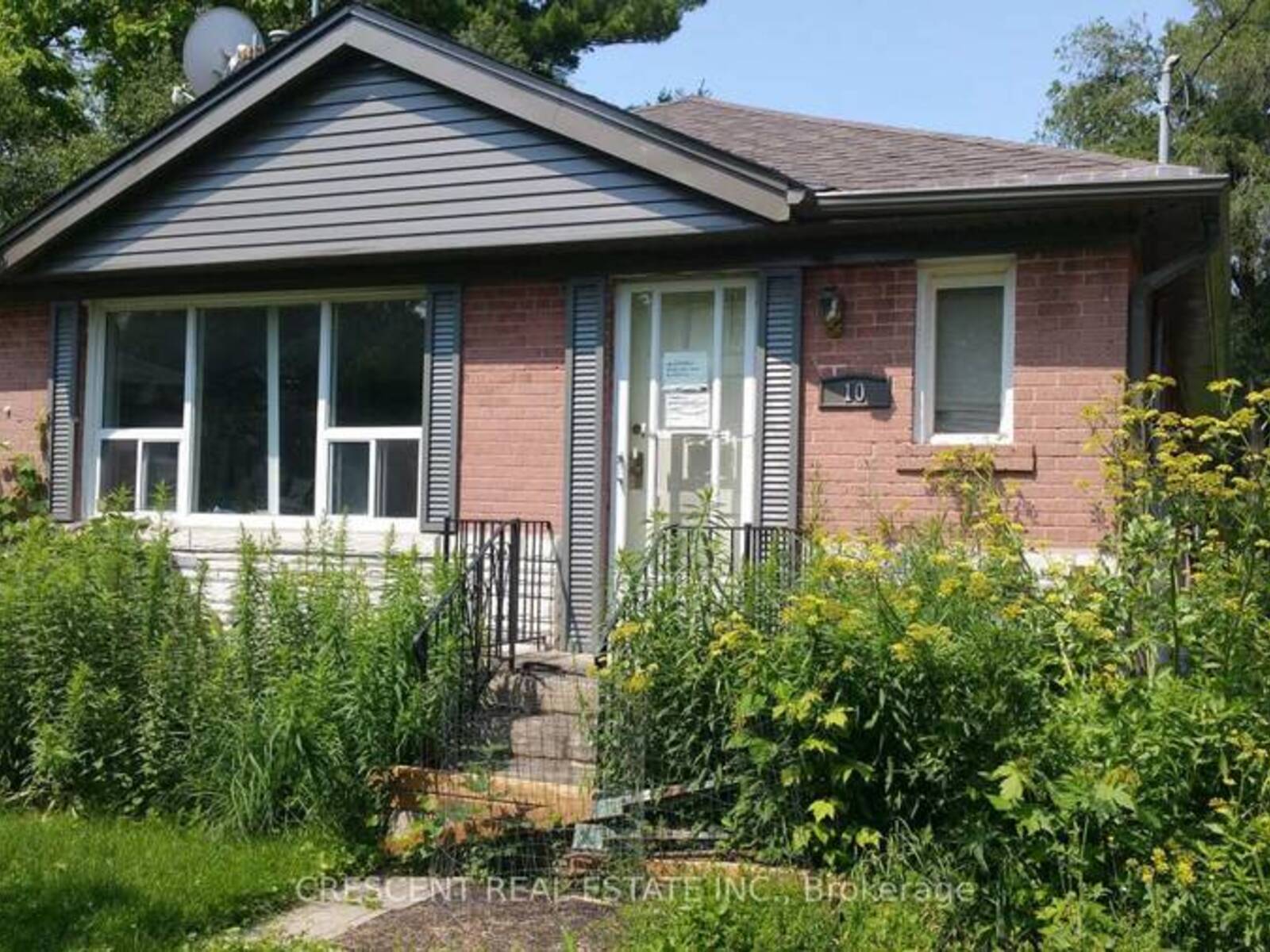10 SHAVER COURT, Toronto, Ontario M9B 4P5