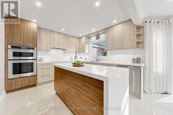 87 MCCALLUM DRIVE | Richmond Hill Ontario | Slide Image Eleven
