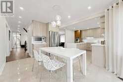 87 MCCALLUM DRIVE | Richmond Hill Ontario | Slide Image Fourteen