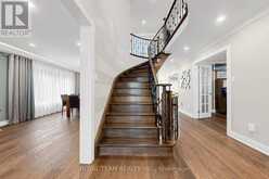 87 MCCALLUM DRIVE | Richmond Hill Ontario | Slide Image Nineteen