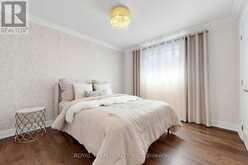 87 MCCALLUM DRIVE | Richmond Hill Ontario | Slide Image Thirty