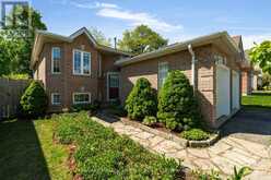 63 MASTERS DRIVE | Barrie Ontario | Slide Image Two