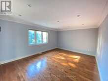 32 MOUNTWOOD AVENUE | Hamilton Ontario | Slide Image Four
