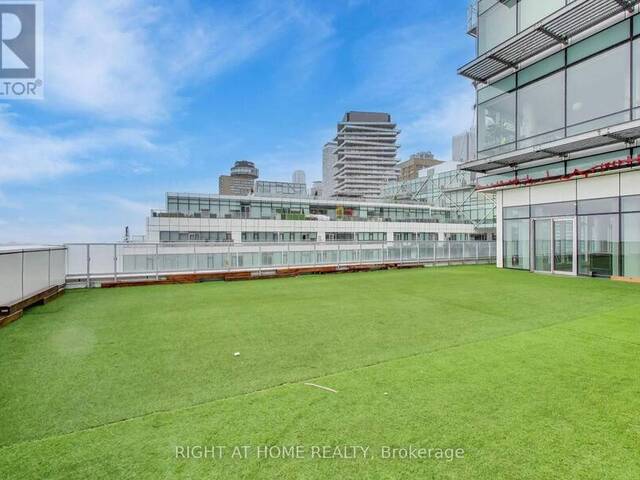 1126 - 39 QUEENS QUAY E Toronto Ontario, M5E 0A5 - 3 Bedrooms Waterfront Condo For Sale