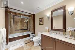 19 AWESOME AGAIN LANE | Aurora Ontario | Slide Image Thirty-five