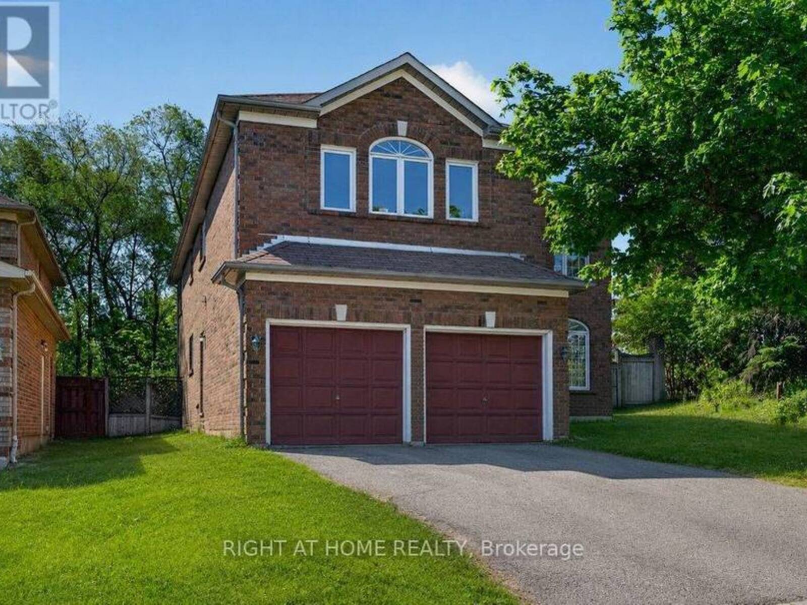 130 EAGLERIDGE DRIVE, Brampton, Ontario L6R 1E3