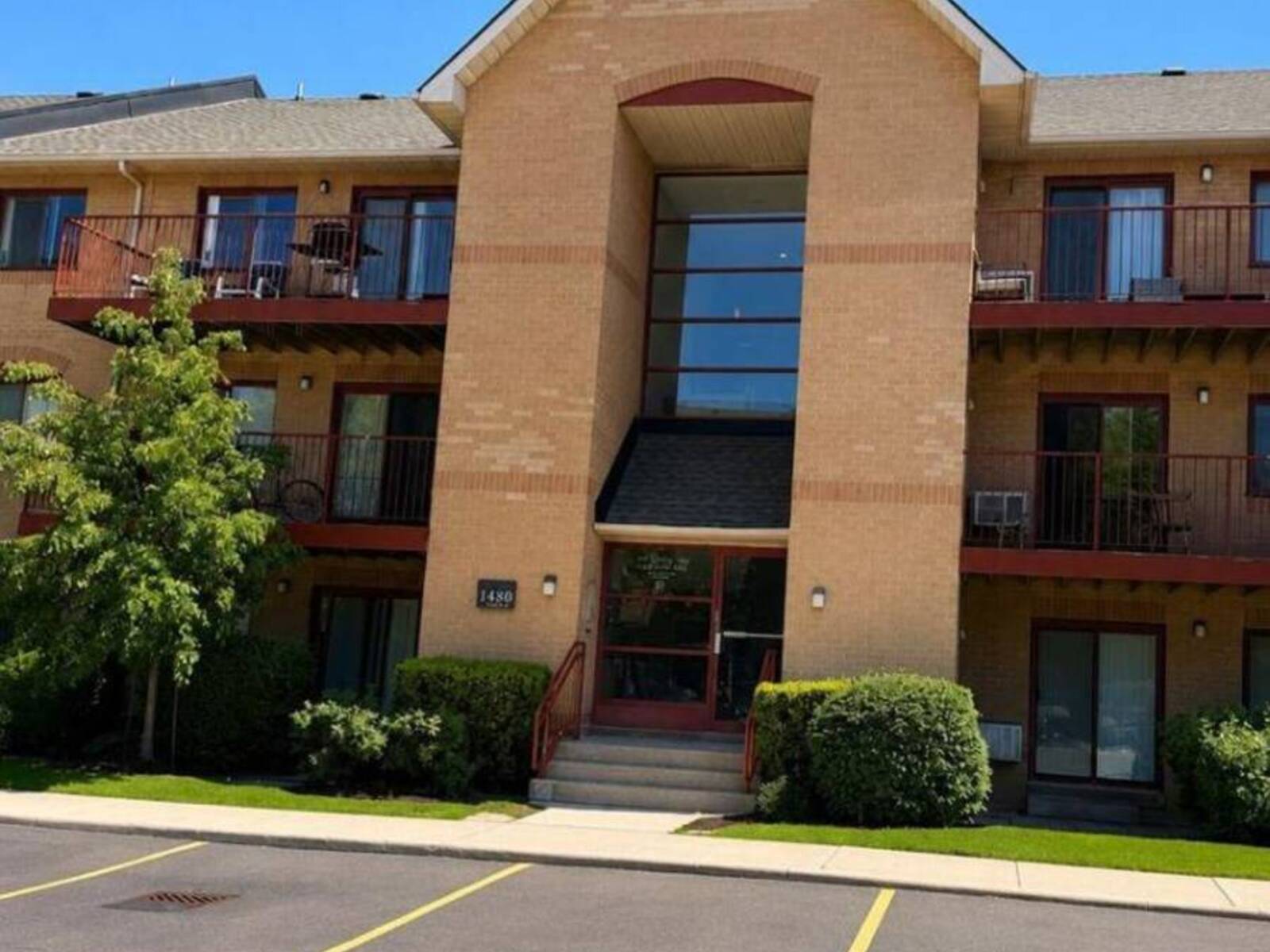 1613 - 1480 PILGRIMS WAY, Oakville, Ontario L6M 3G7