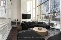 11 CHIPSTEAD ROAD | Toronto Ontario | Slide Image Eight