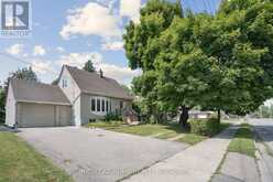 2343 MOUNTAINSIDE DRIVE | Burlington Ontario | Slide Image One