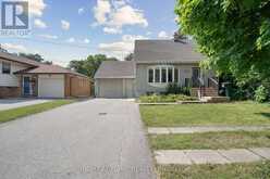 2343 MOUNTAINSIDE DRIVE | Burlington Ontario | Slide Image Three