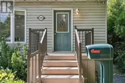2343 MOUNTAINSIDE DRIVE | Burlington Ontario | Slide Image Six