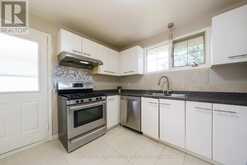 4 HISCOX COURT | Whitby Ontario | Slide Image Thirteen