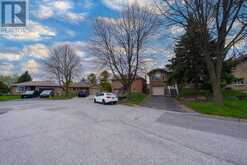 4 HISCOX COURT | Whitby Ontario | Slide Image Three