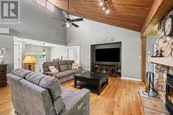 100 RAINBOW LANE | Tay Valley Ontario | Slide Image Nine