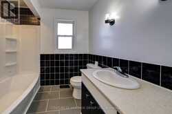 1654 METRO ROAD N | Georgina Ontario | Slide Image Thirteen
