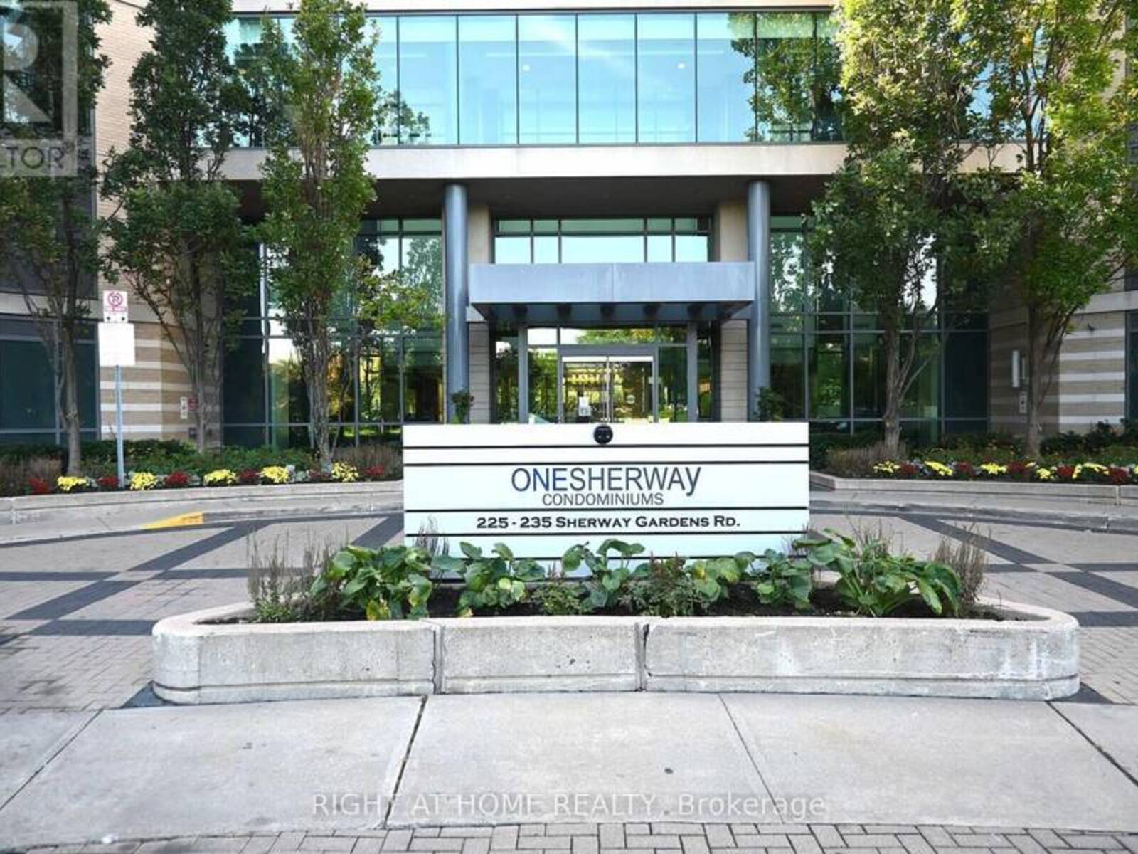 305 - 235 SHERWAY GARDENS ROAD, Toronto, Ontario M9C 0A2