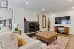 204 CROSSLAND GATE | Newmarket Ontario | Slide Image Seventeen