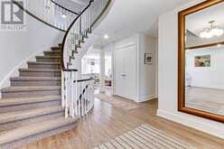 204 CROSSLAND GATE | Newmarket Ontario | Slide Image Seven