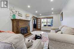 204 CROSSLAND GATE | Newmarket Ontario | Slide Image Nine