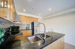 9976 MCCOWAN ROAD | Markham Ontario | Slide Image Twenty-two