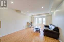 9976 MCCOWAN ROAD | Markham Ontario | Slide Image Twelve