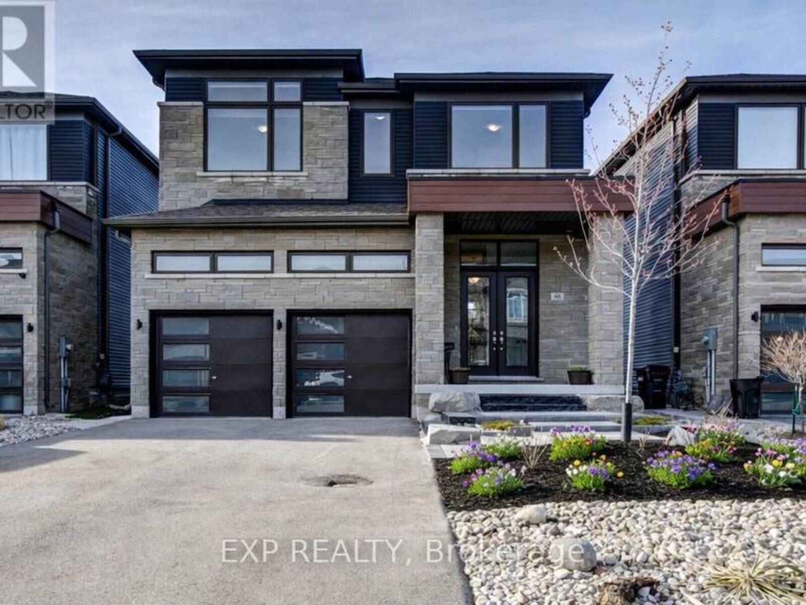 46 SIMONA AVENUE, Wasaga Beach, Ontario L9Z 0L3