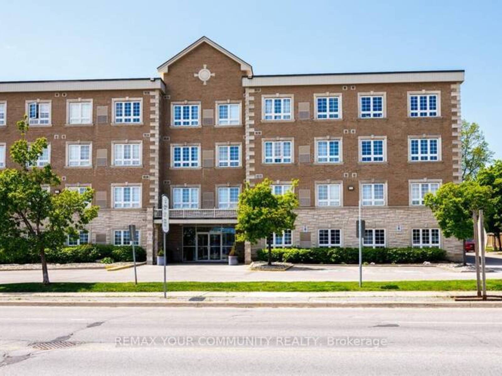 206 - 112 SIMCOE ROAD, Bradford West Gwillimbury, Ontario L3Z 1Y2