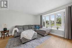277 PINE DRIVE | Barrie Ontario | Slide Image Eighteen