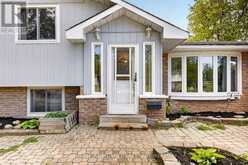277 PINE DRIVE | Barrie Ontario | Slide Image Five