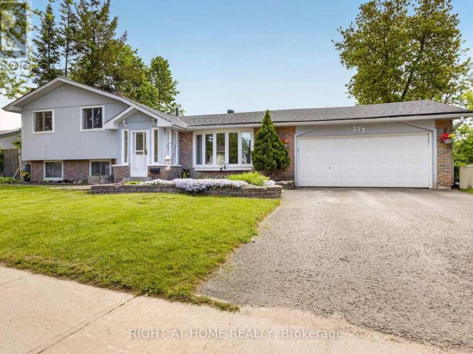 277 PINE DRIVE, Barrie, Ontario L4N 4J1