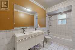 89 ORIOLE PARKWAY | Toronto Ontario | Slide Image Thirteen