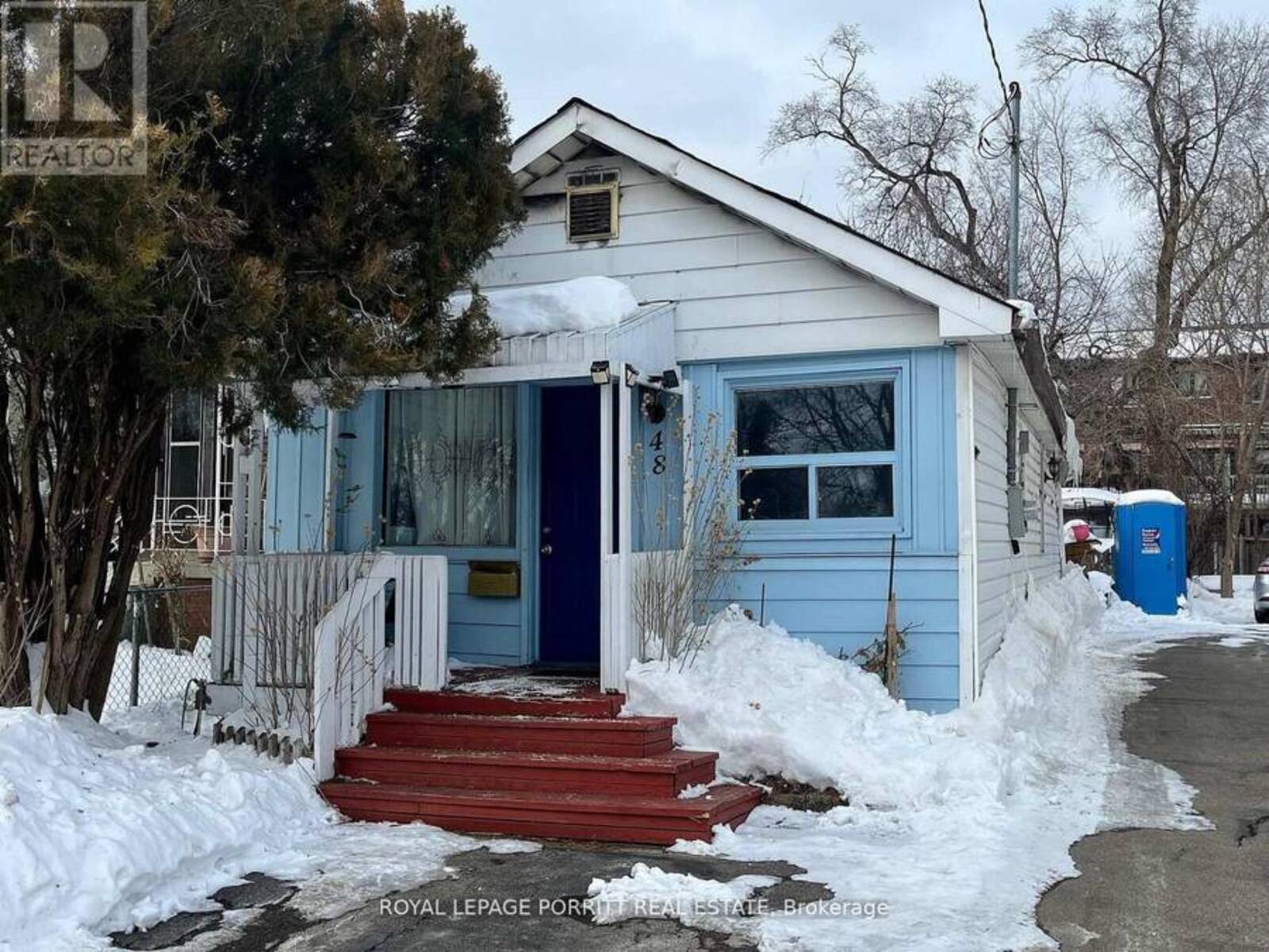 48 DAISY AVENUE, Toronto, Ontario M8W 1S1