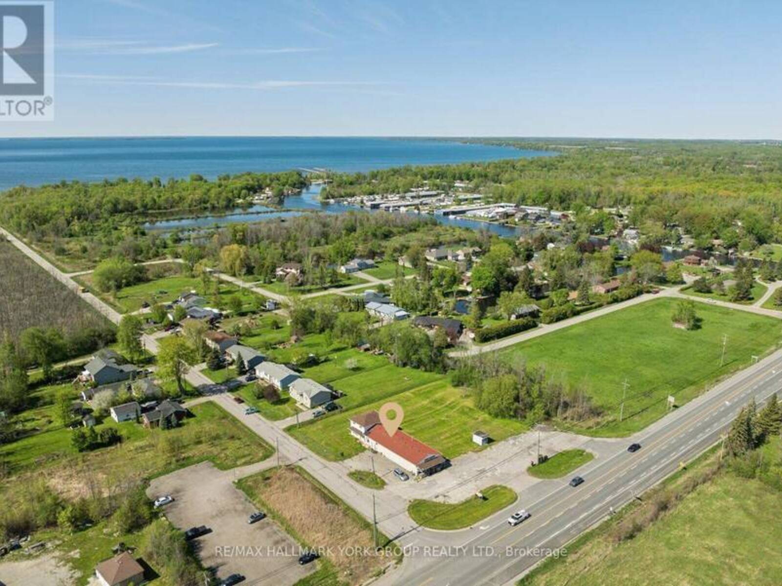 30032 HIGHWAY 48, Georgina, Ontario L9P 1E7