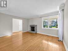 517 PINEGROVE ROAD | Oakville Ontario | Slide Image Seven