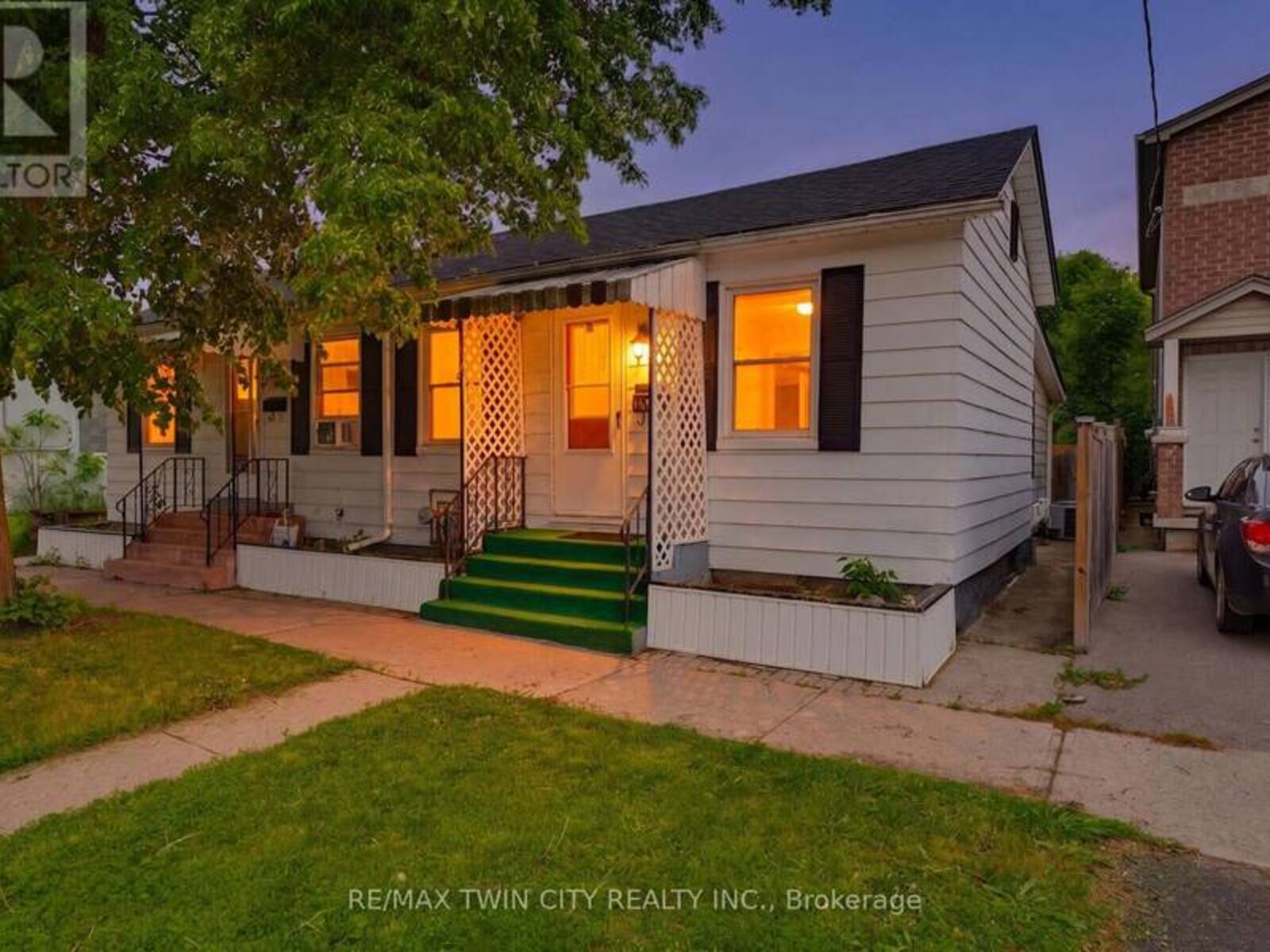 12 MARLBOROUGH STREET, Brantford, Ontario N3T 2R8