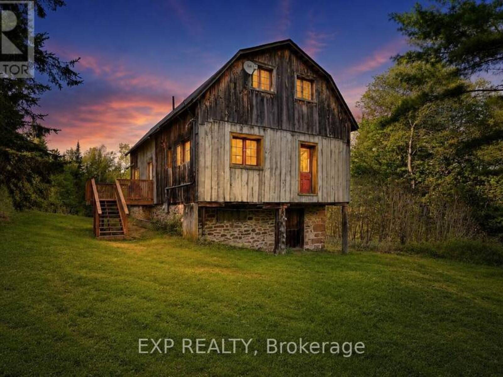 1057 MACDUFF ROAD, Highlands East, Ontario K0L 2Y0