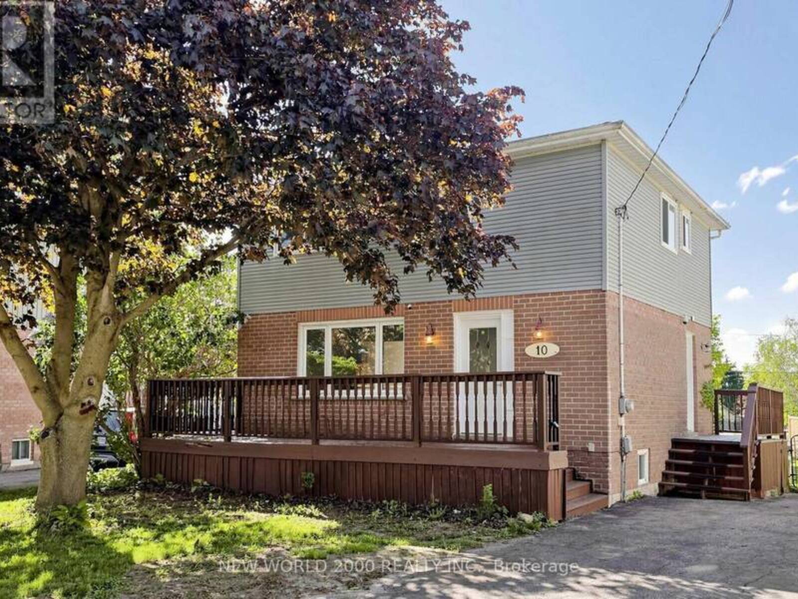 10 BUCE AVENUE, Bradford West Gwillimbury, Ontario L3Z 2C4
