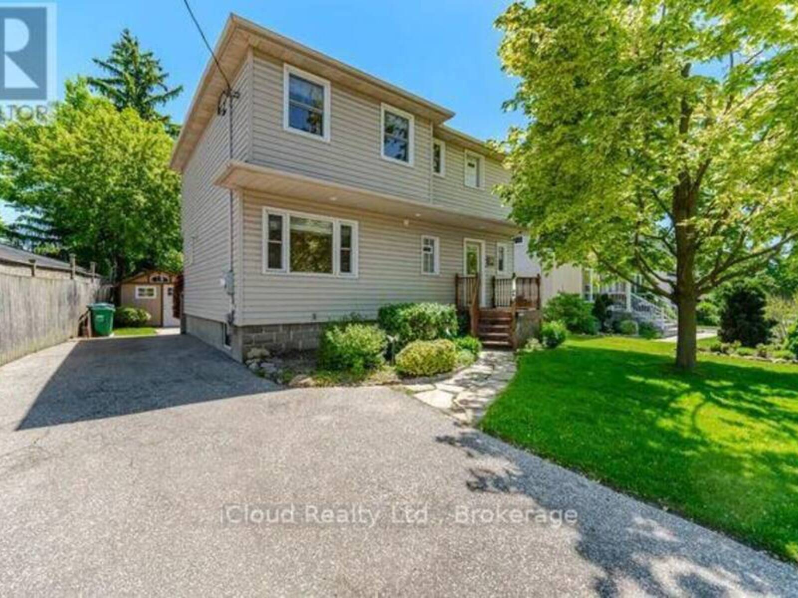 37 ARCHIBALD STREET, Brampton, Ontario L6X 1M2