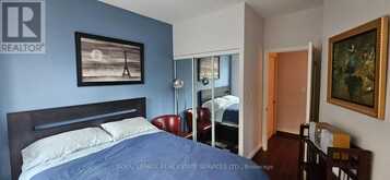 306 - 102 BLOOR STREET W | Toronto Ontario | Slide Image Thirteen