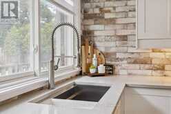 755 PARKER CRESCENT | Burlington Ontario | Slide Image Sixteen