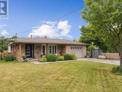 755 PARKER CRESCENT Burlington Ontario, L7R 3A5