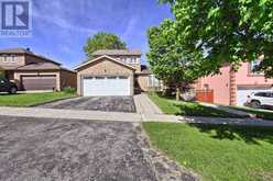 3 TOWER COURT | Bradford West Gwillimbury Ontario | Slide Image One