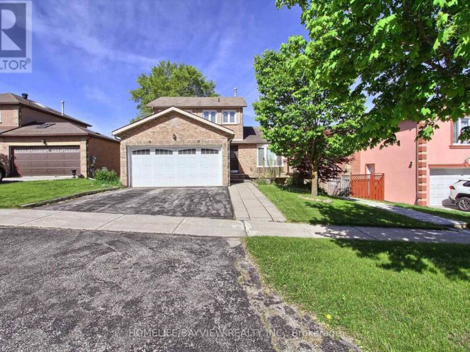 3 TOWER COURT, Bradford West Gwillimbury, Ontario L3Z 2V2