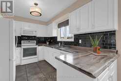 37 LAURENTIAN LANE | Orillia Ontario | Slide Image Twelve